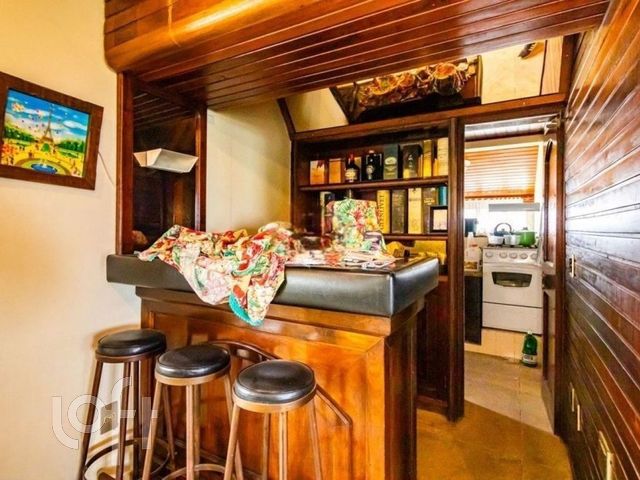 Apartamento com 390m², 4 dormitórios, 2 vagas, Petrópolis em Porto Alegre