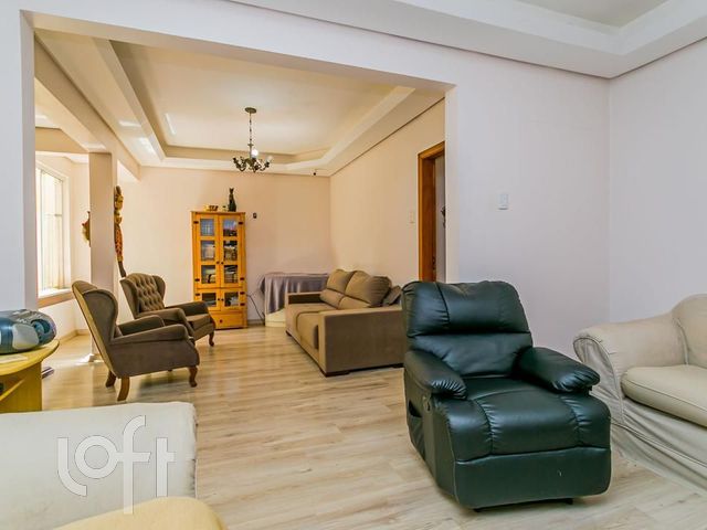 Apartamento com 112m², 2 dormitórios, 1 suíte, Floresta em Porto Alegre