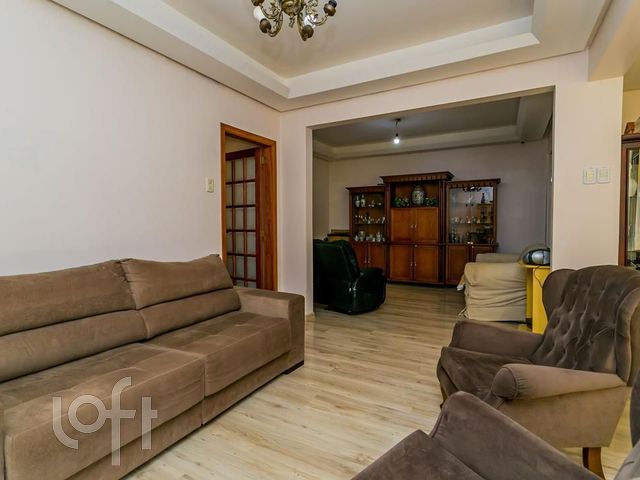Apartamento com 112m², 2 dormitórios, 1 suíte, Floresta em Porto Alegre