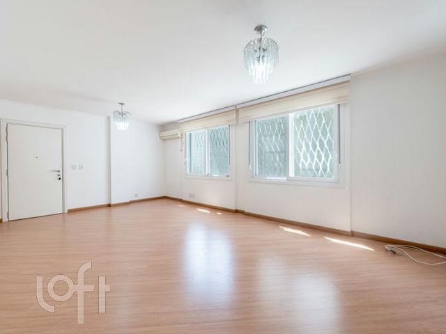 Apartamento com 133m², 3 dormitórios, 1 suíte, 1 vaga, Independência em Porto Alegre