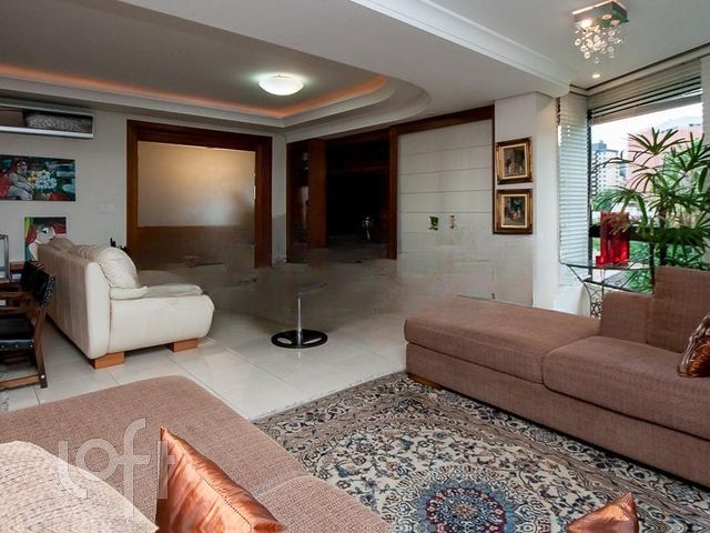 Apartamento com 213m², 3 dormitórios, 3 suítes, 3 vagas, Bela Vista em Porto Alegre