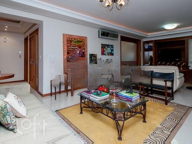 Apartamento com 213m², 3 dormitórios, 3 suítes, 3 vagas, Bela Vista em Porto Alegre