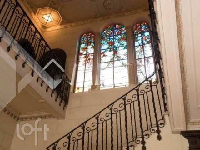 Apartamento com 85m², 2 dormitórios, 1 suíte, 1 vaga, Moinhos de Vento em Porto Alegre