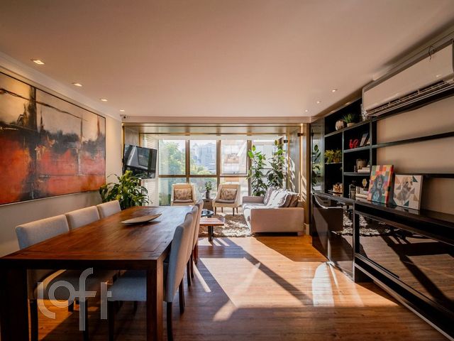 Apartamento com 113m², 2 dormitórios, 2 suítes, Petrópolis em Porto Alegre