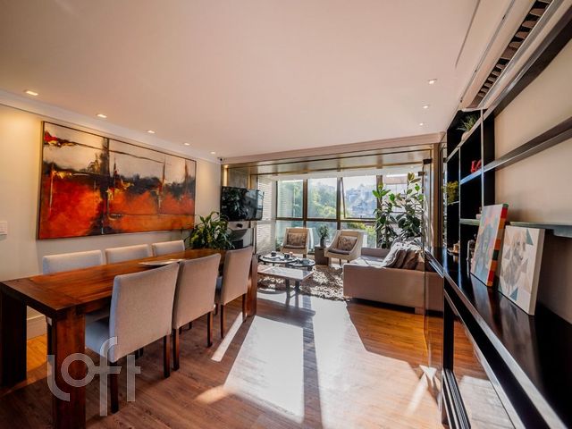 Apartamento com 113m², 2 dormitórios, 2 suítes, Petrópolis em Porto Alegre