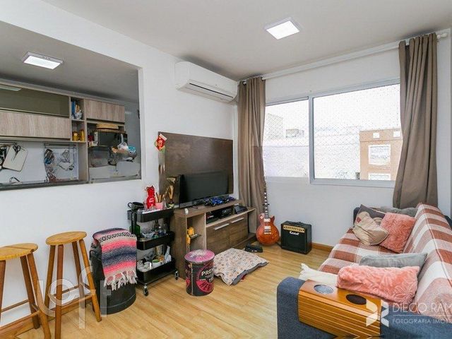 Apartamento com 65m², 3 dormitórios, 1 suíte, 1 vaga, Vila Ipiranga em Porto Alegre