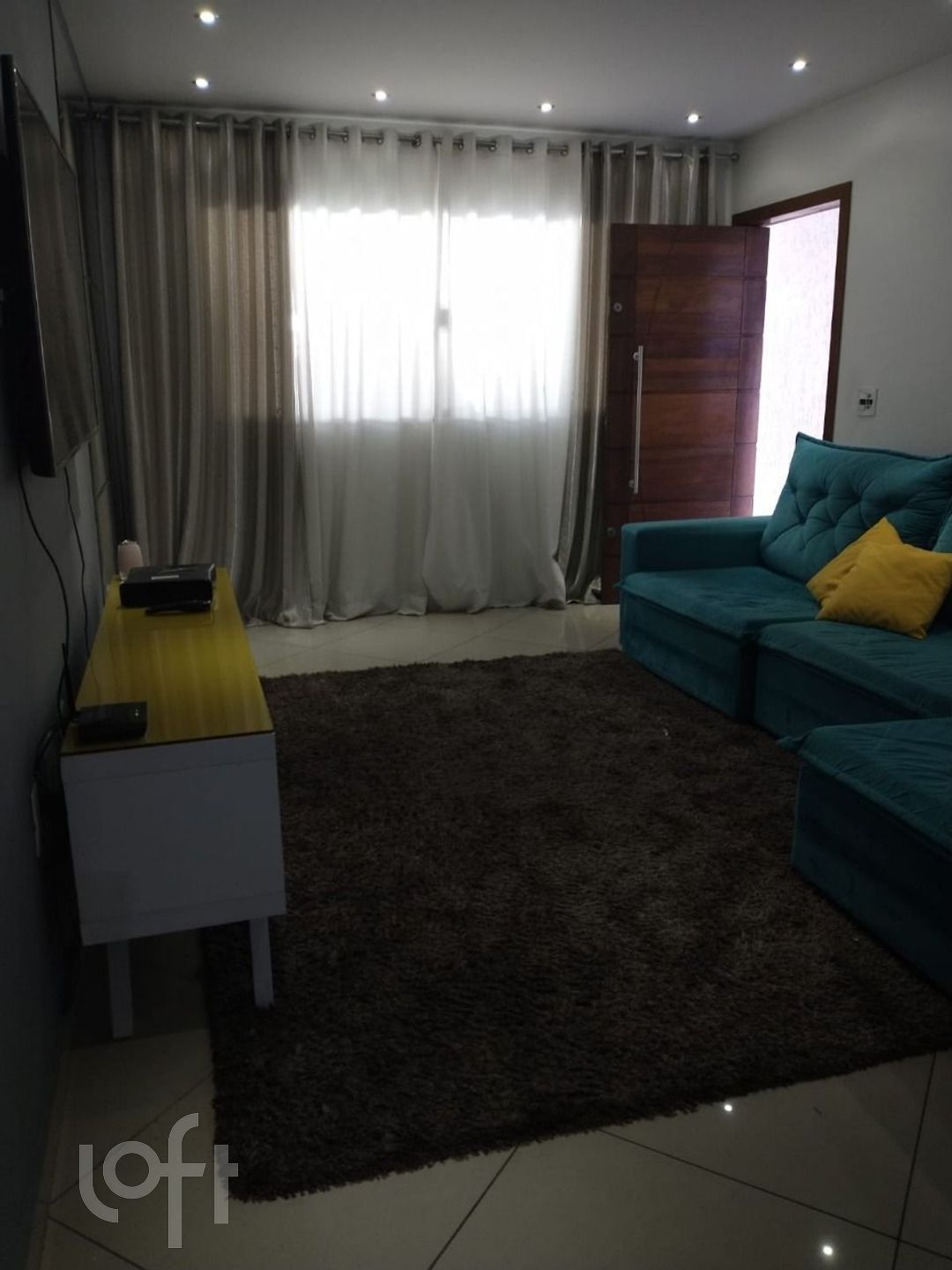 Casa à venda com 3 quartos, 210m² - Foto 1