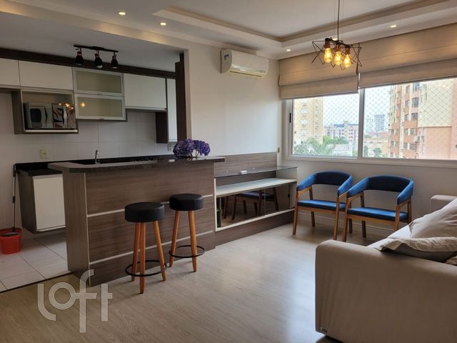 Apartamento com 65m², 2 dormitórios, 1 suíte, 1 vaga, Vila Ipiranga em Porto Alegre