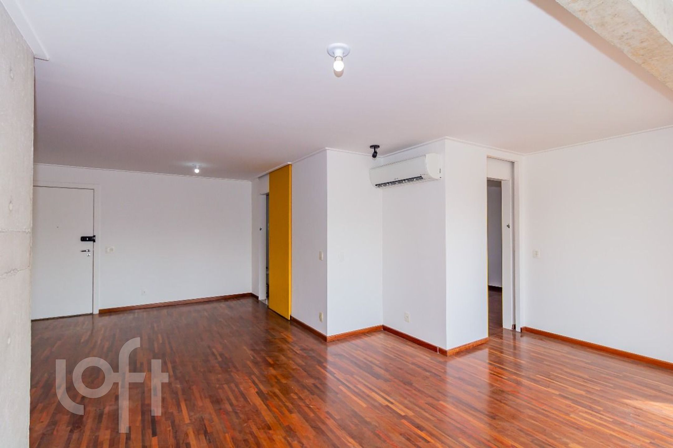 Apartamento à venda com 3 quartos, 117m² - Foto 7