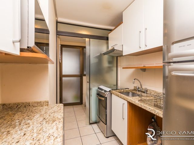 Apartamento com 81m², 3 dormitórios, 1 suíte, 2 vagas, Jardim Botânico em Porto Alegre