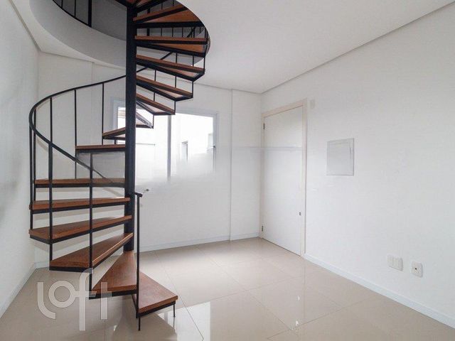 Apartamento com 67m², 2 dormitórios, 1 suíte, 1 vaga, Menino Deus em Porto Alegre