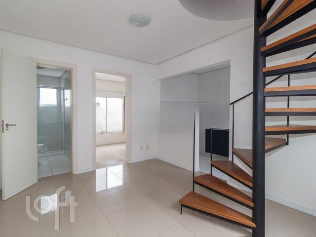 Apartamento com 67m², 2 dormitórios, 1 suíte, 1 vaga, Menino Deus em Porto Alegre