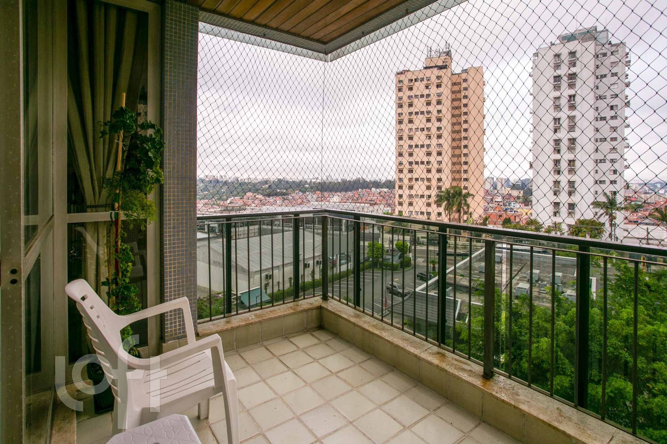 Apartamento à venda com 4 quartos, 200m² - Foto 28