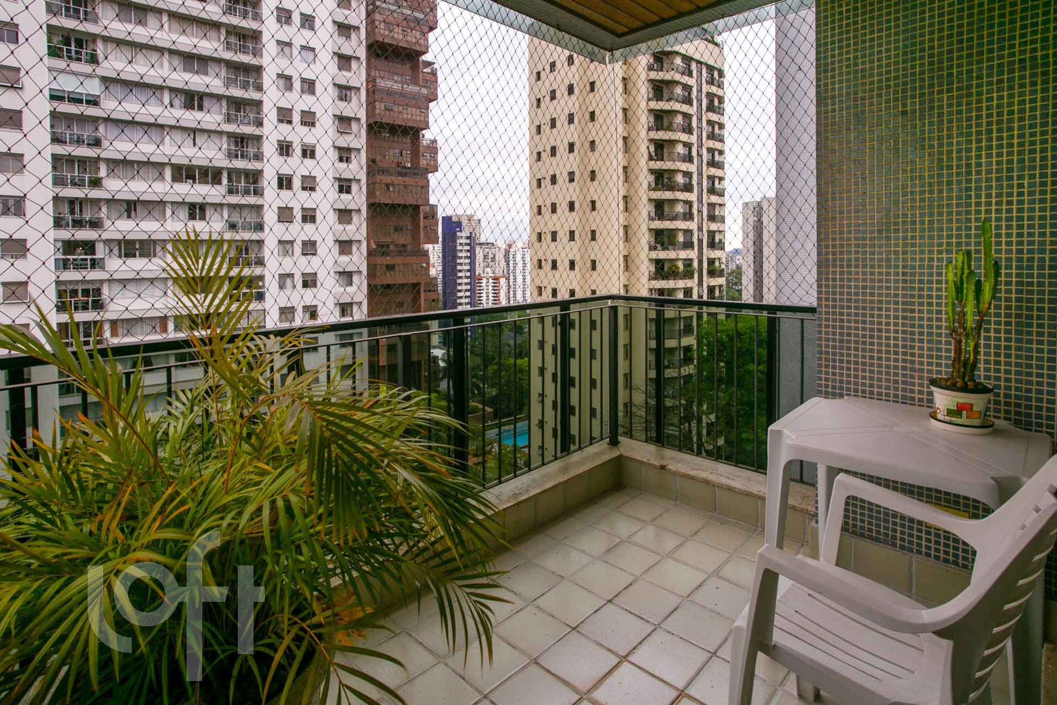 Apartamento à venda com 4 quartos, 200m² - Foto 30