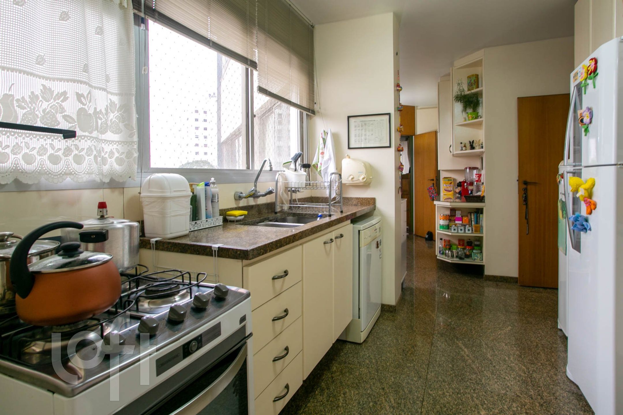 Apartamento à venda com 4 quartos, 200m² - Foto 20