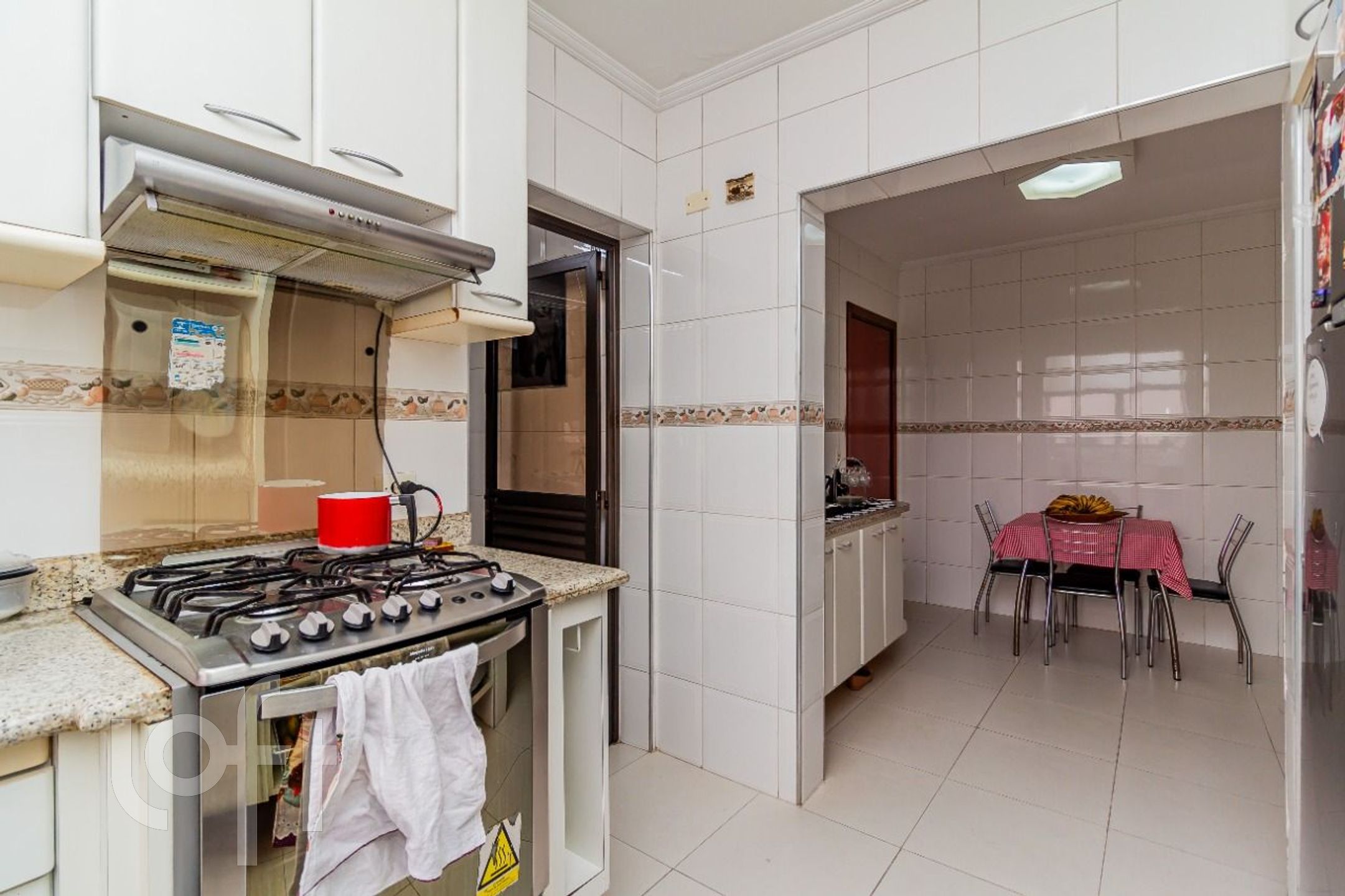 Apartamento à venda com 3 quartos, 142m² - Foto 10