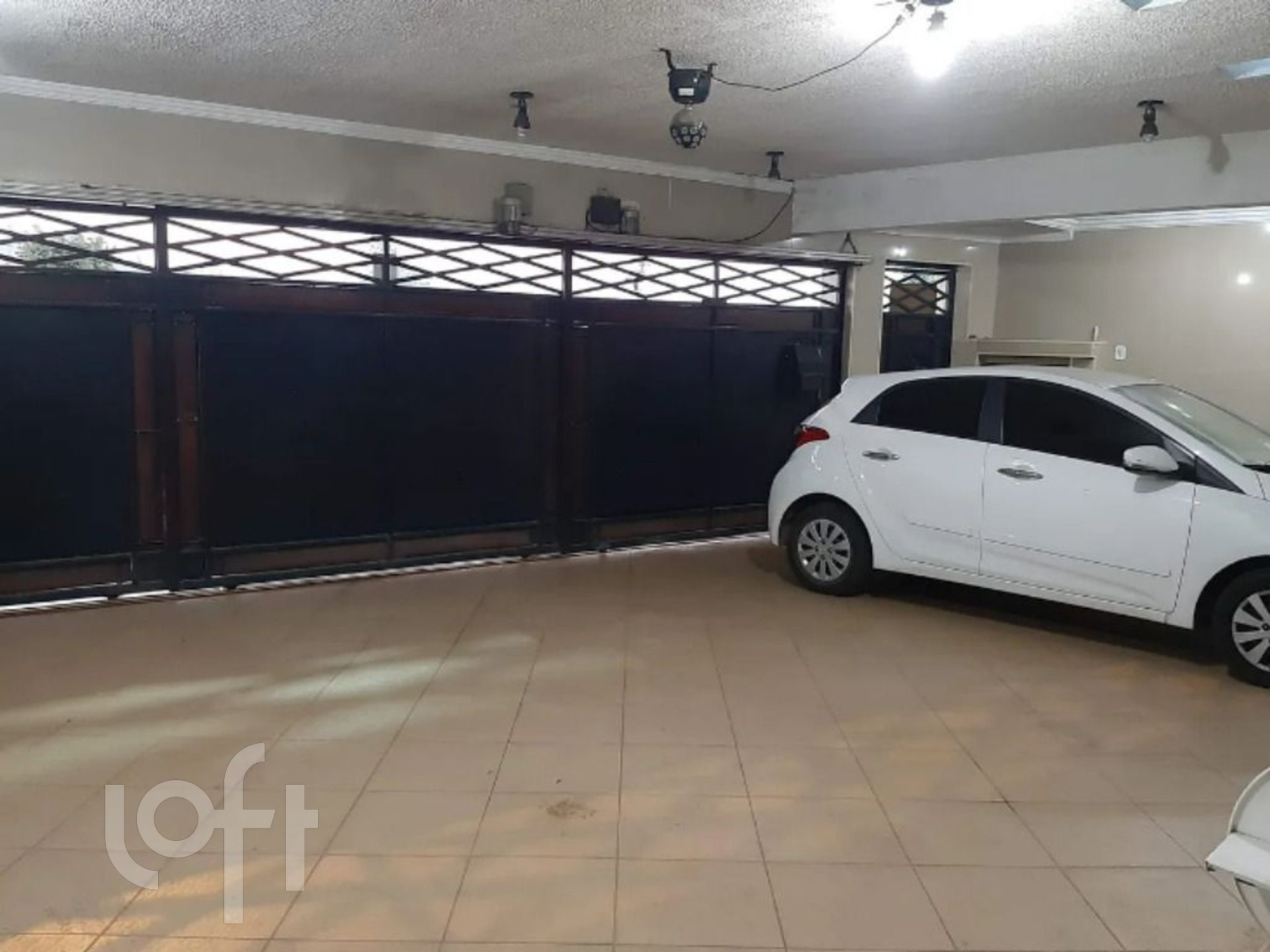 Casa à venda com 6 quartos, 450m² - Foto 4