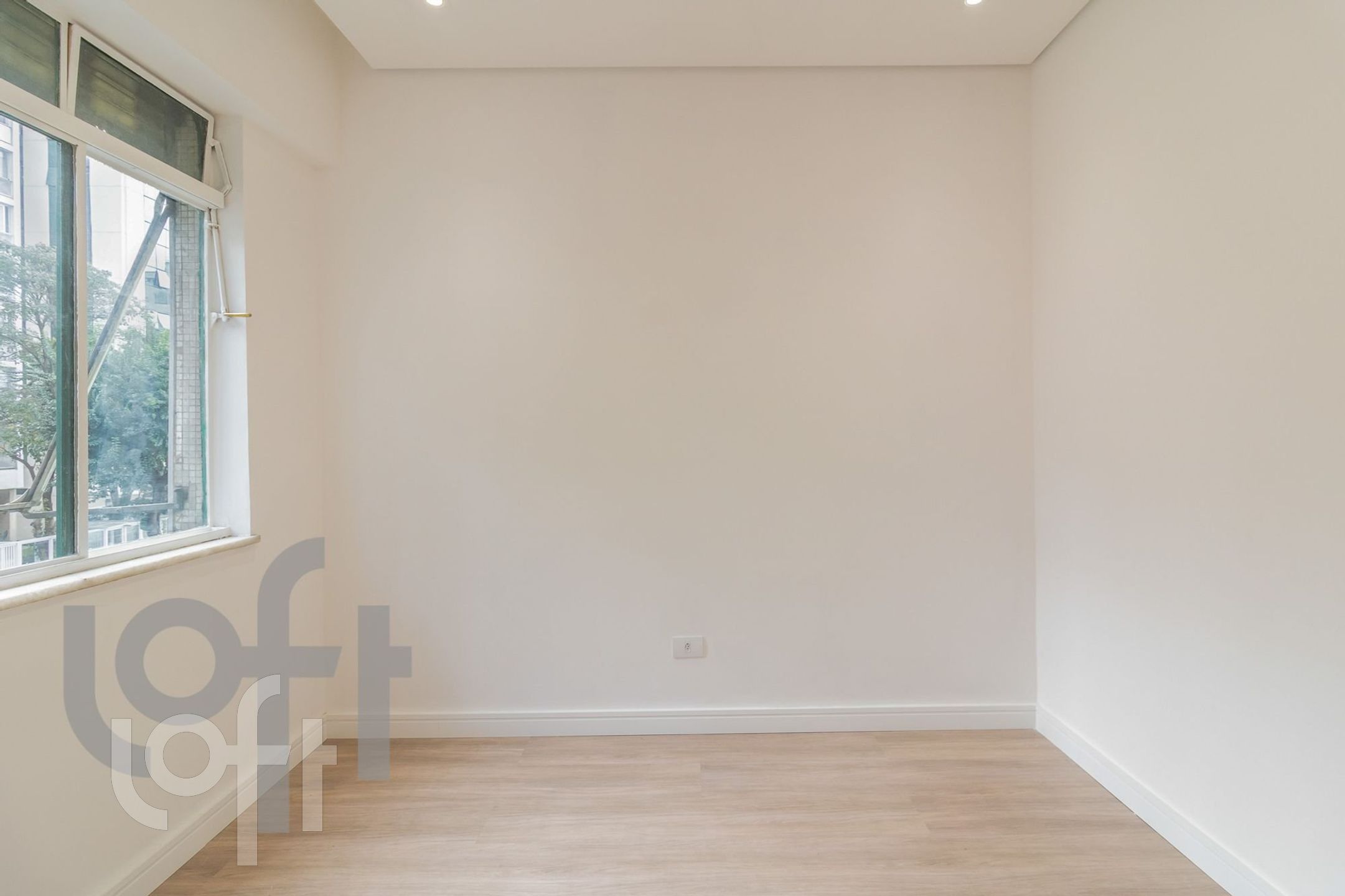 Apartamento à venda com 3 quartos, 123m² - Foto 4