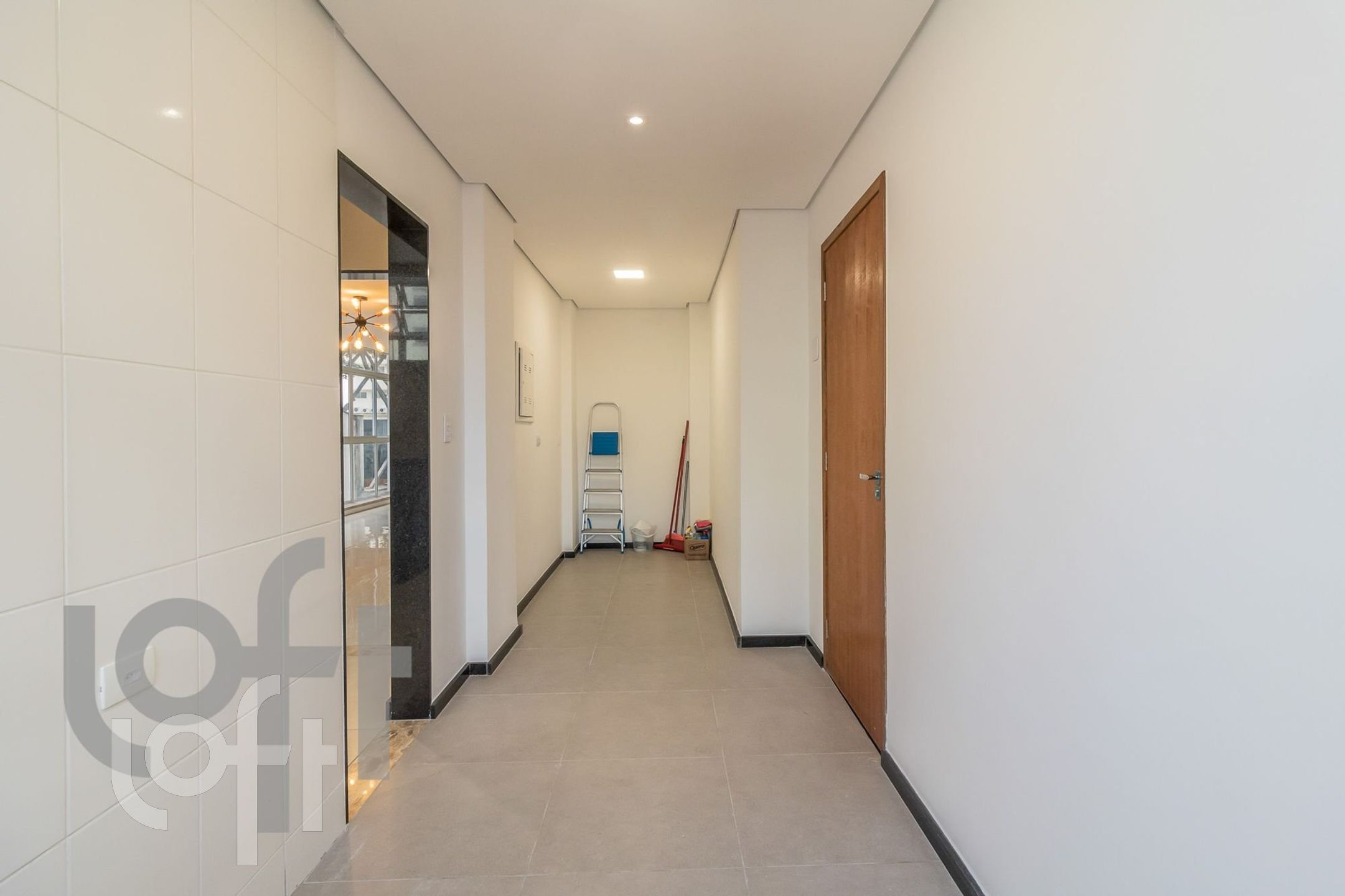 Apartamento à venda com 3 quartos, 123m² - Foto 19