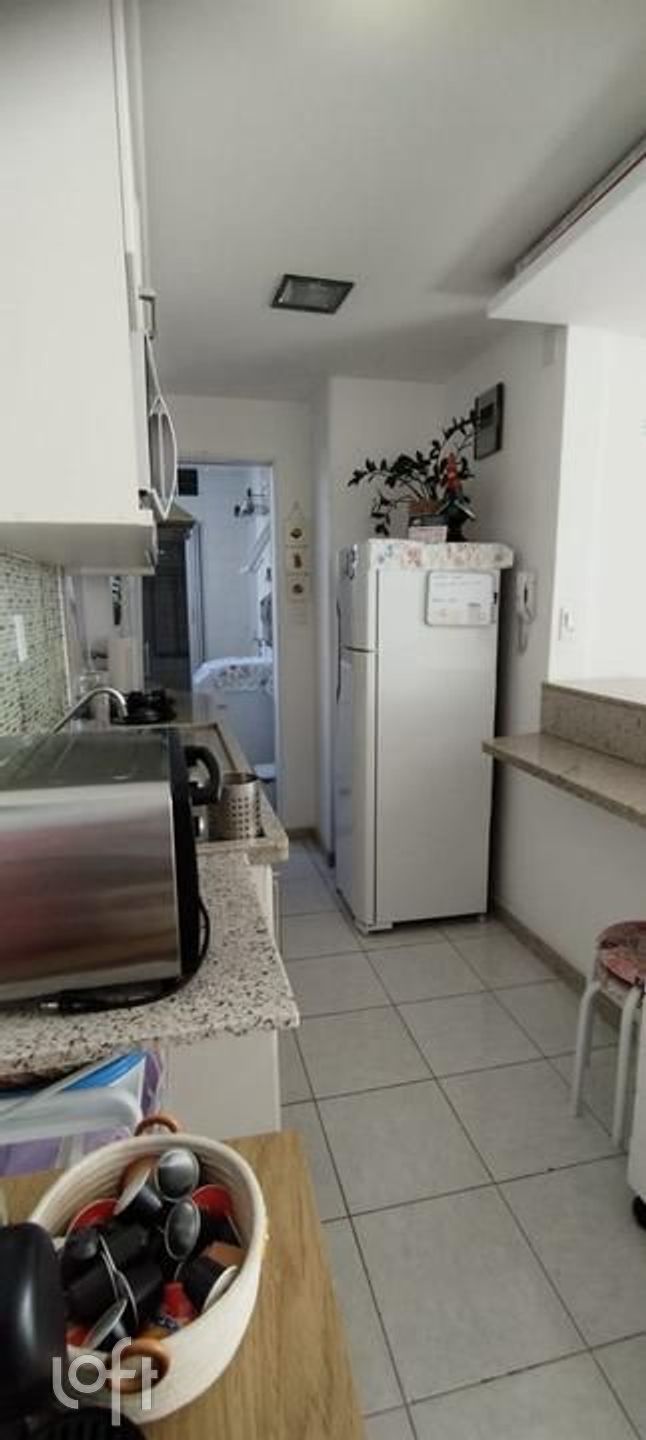 Apartamento à venda com 2 quartos, 72m² - Foto 26