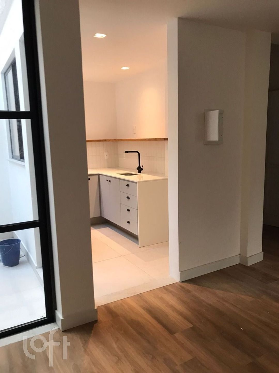 Apartamento à venda com 2 quartos, 64m² - Foto 9