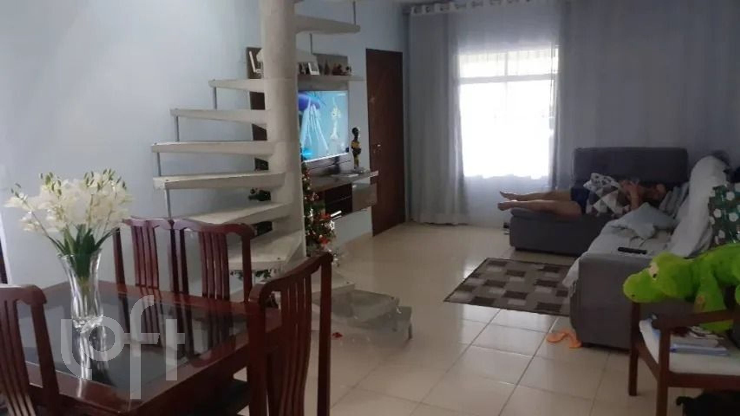 Casa à venda com 3 quartos, 270m² - Foto 1