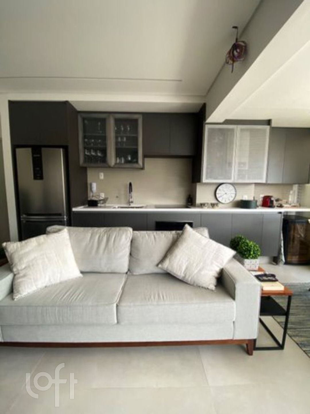 Apartamento à venda com 1 quarto, 53m² - Foto 17