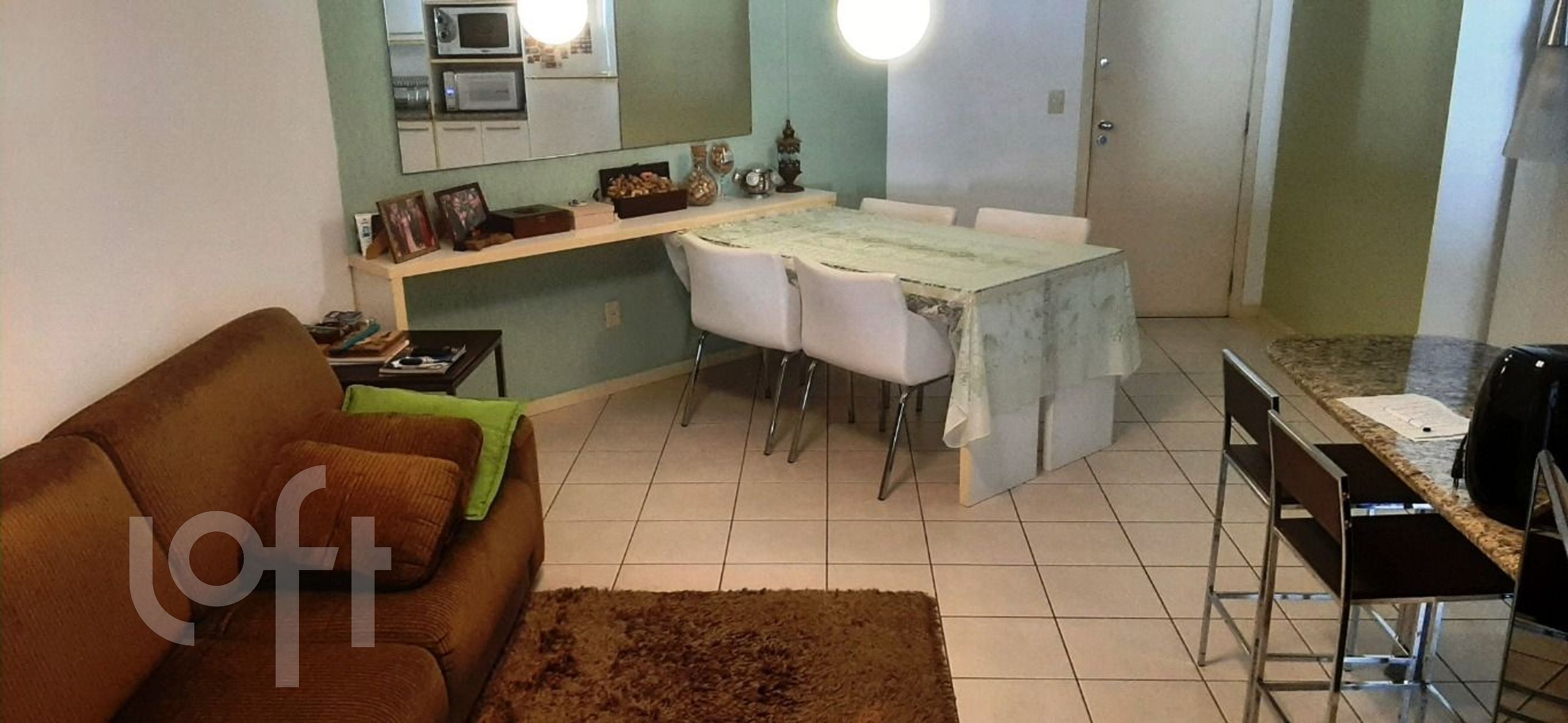 Apartamento à venda em Itacorubi com 72 m², 2 quartos, 1 suíte, 1 vaga