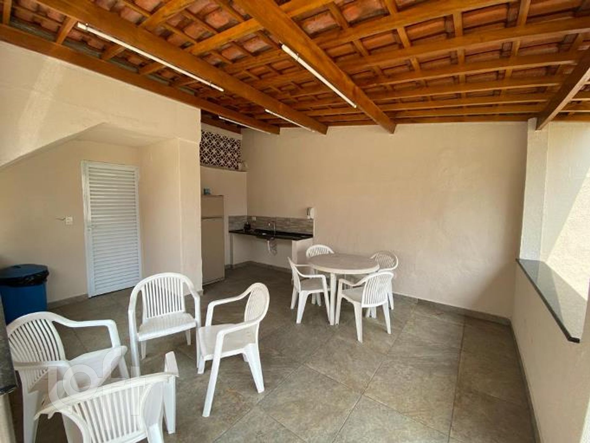 Apartamento à venda com 3 quartos, 75m² - Foto 20