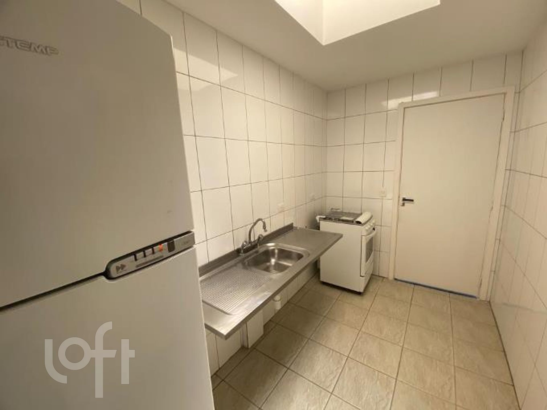 Apartamento à venda com 3 quartos, 75m² - Foto 25