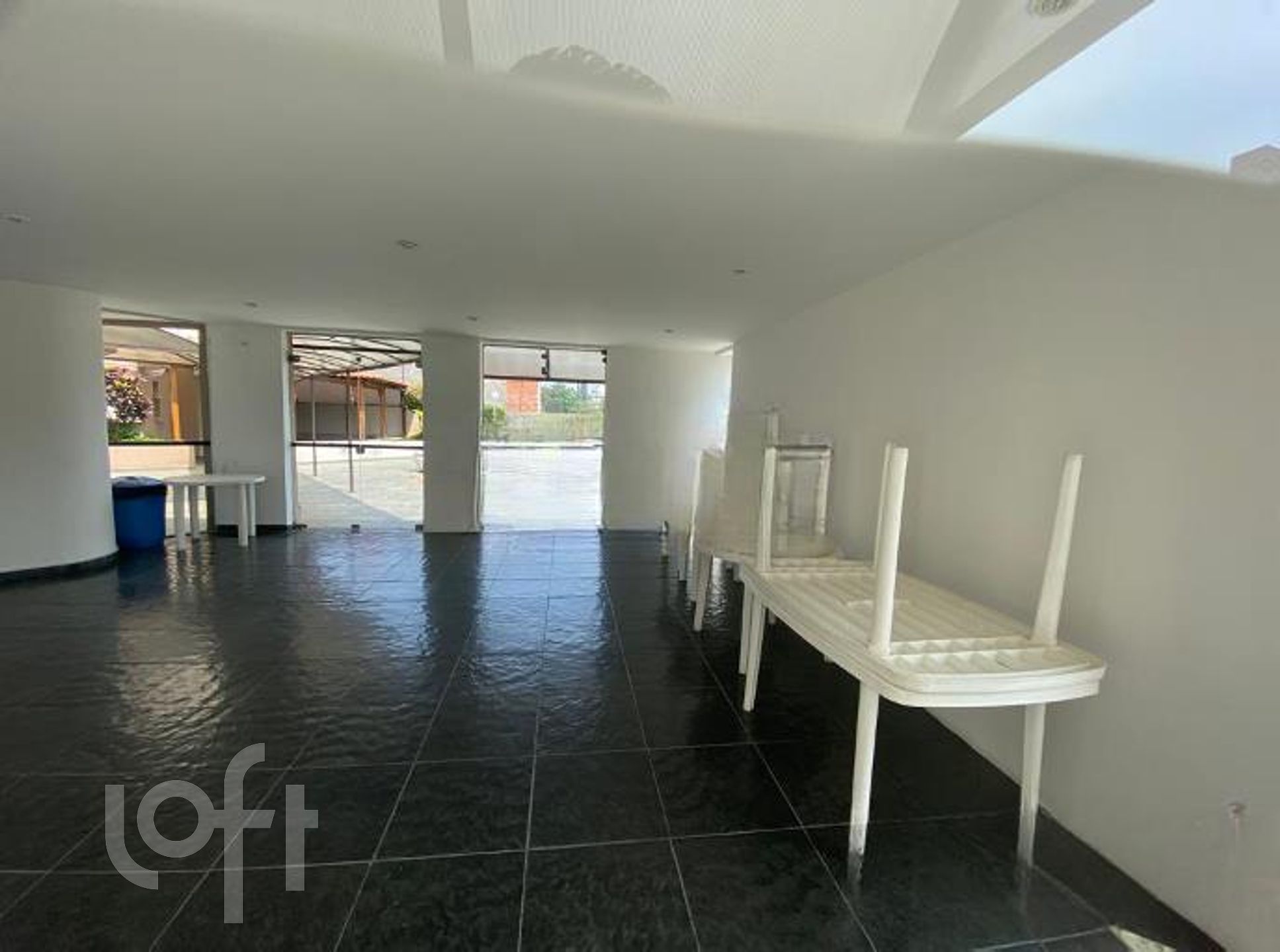 Apartamento à venda com 3 quartos, 75m² - Foto 23