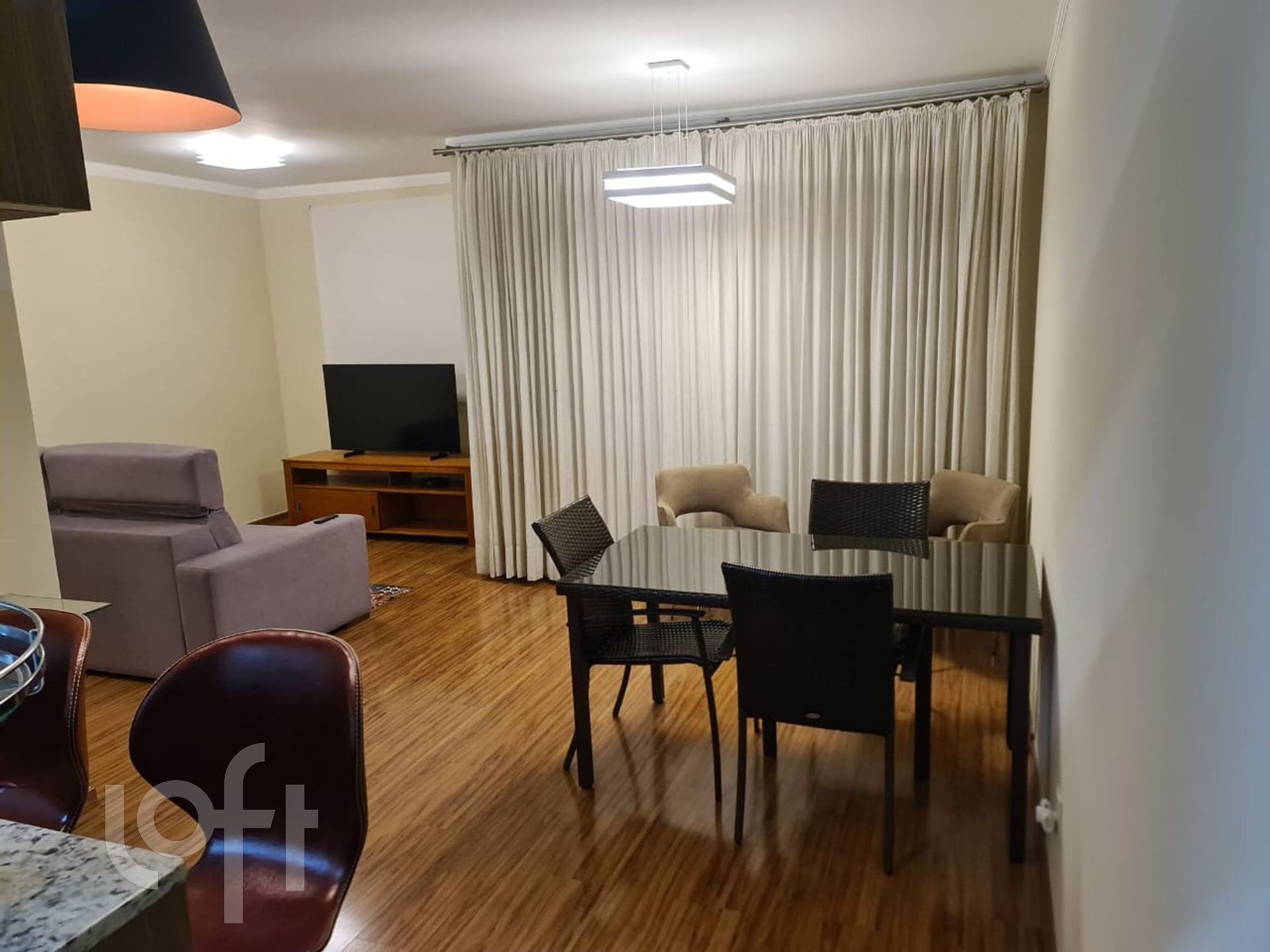 Apartamento à venda com 2 quartos, 69m² - Foto 1