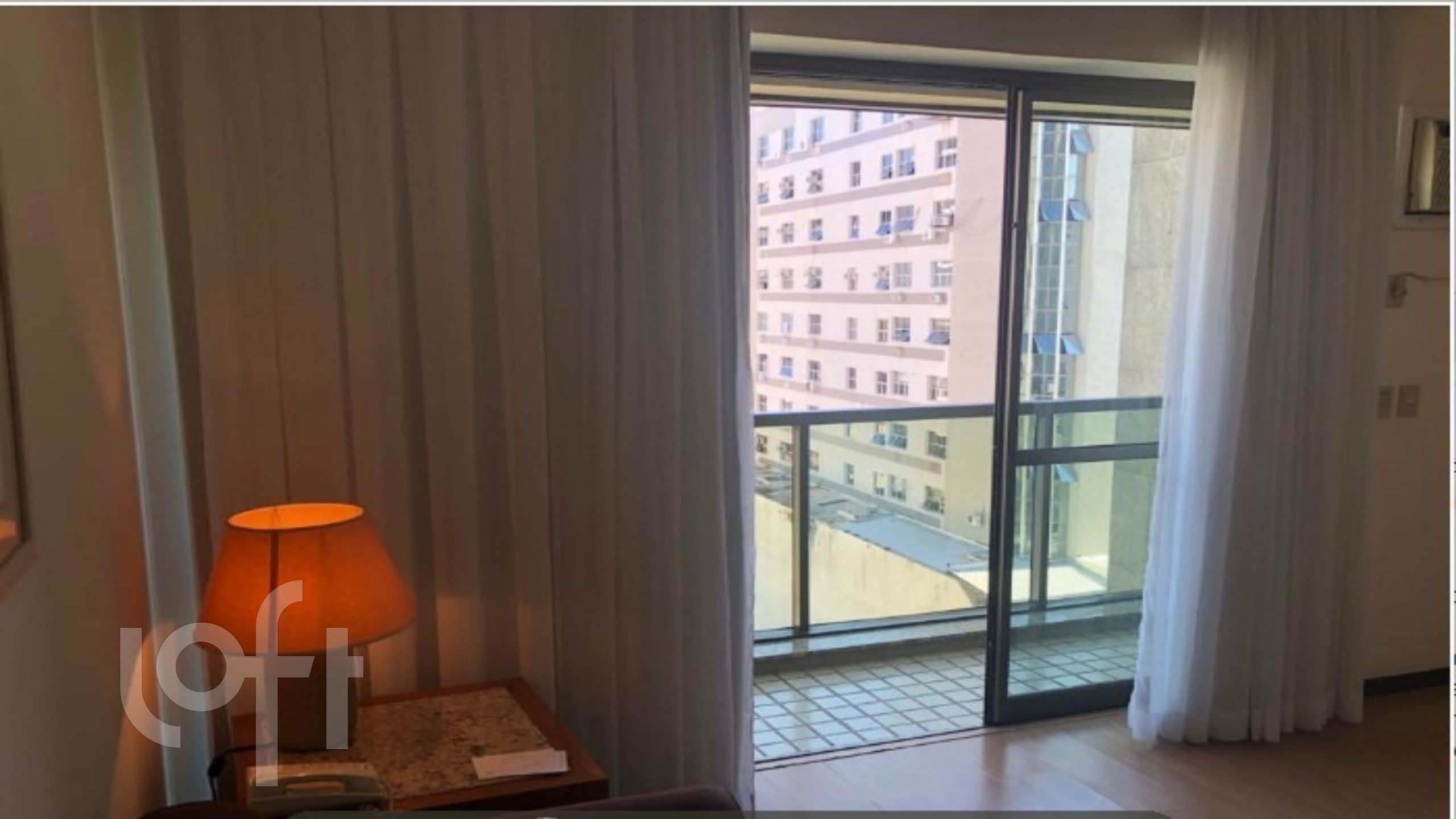 Apartamento à venda com 1 quarto, 45m² - Foto 1