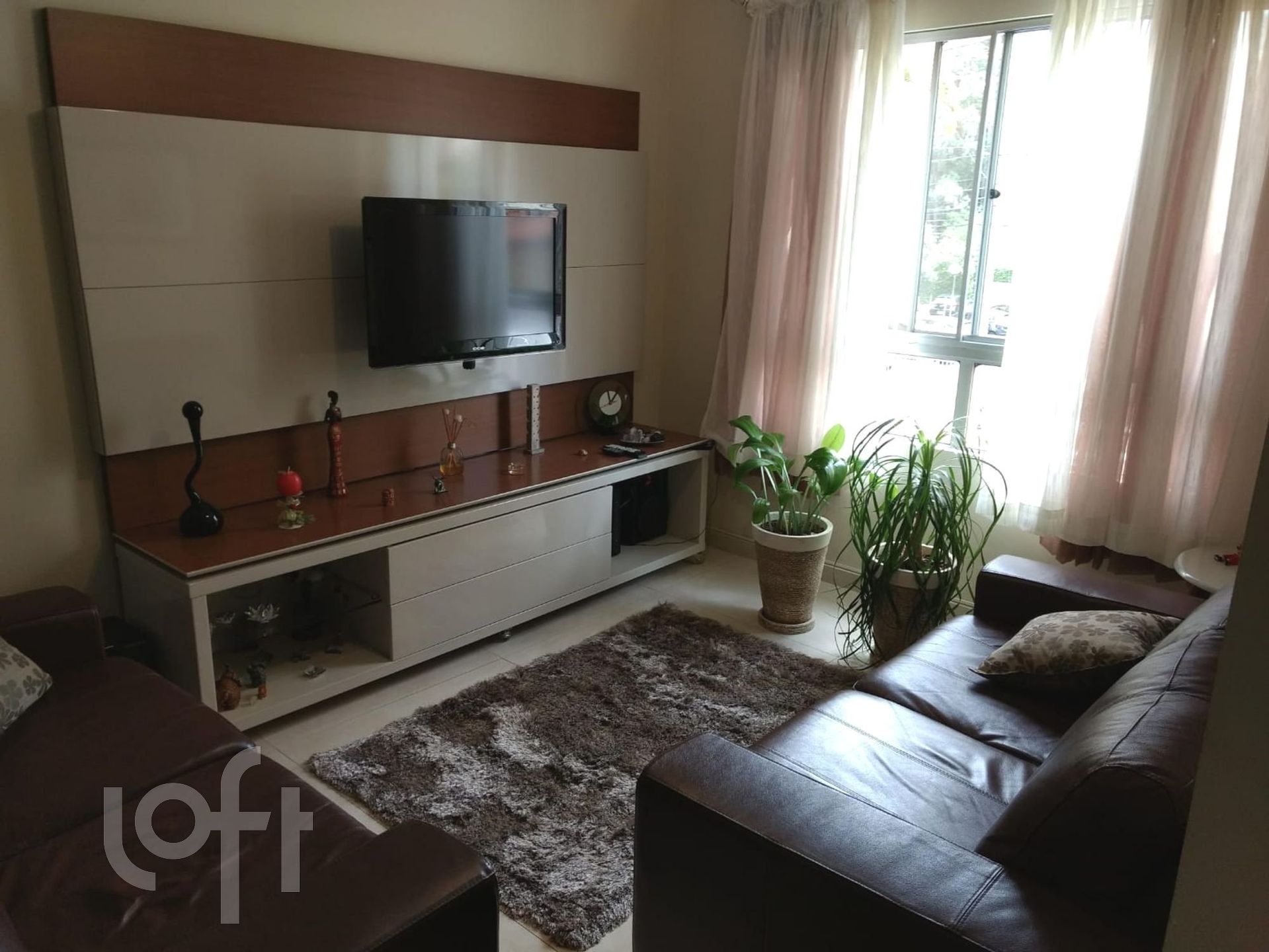 Apartamento à venda com 2 quartos, 62m² - Foto 1