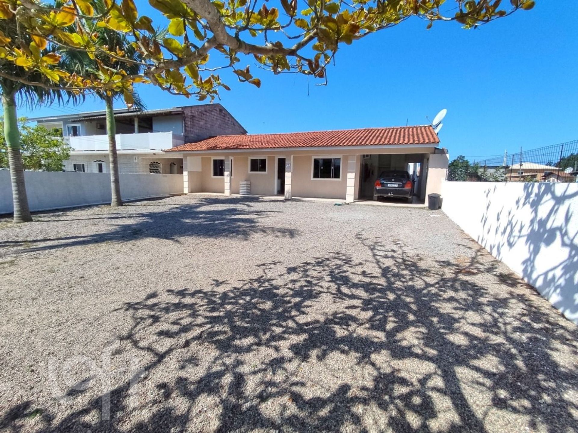 Casa à venda em Pinheira com 150 m², 4 quartos, 2 vagas