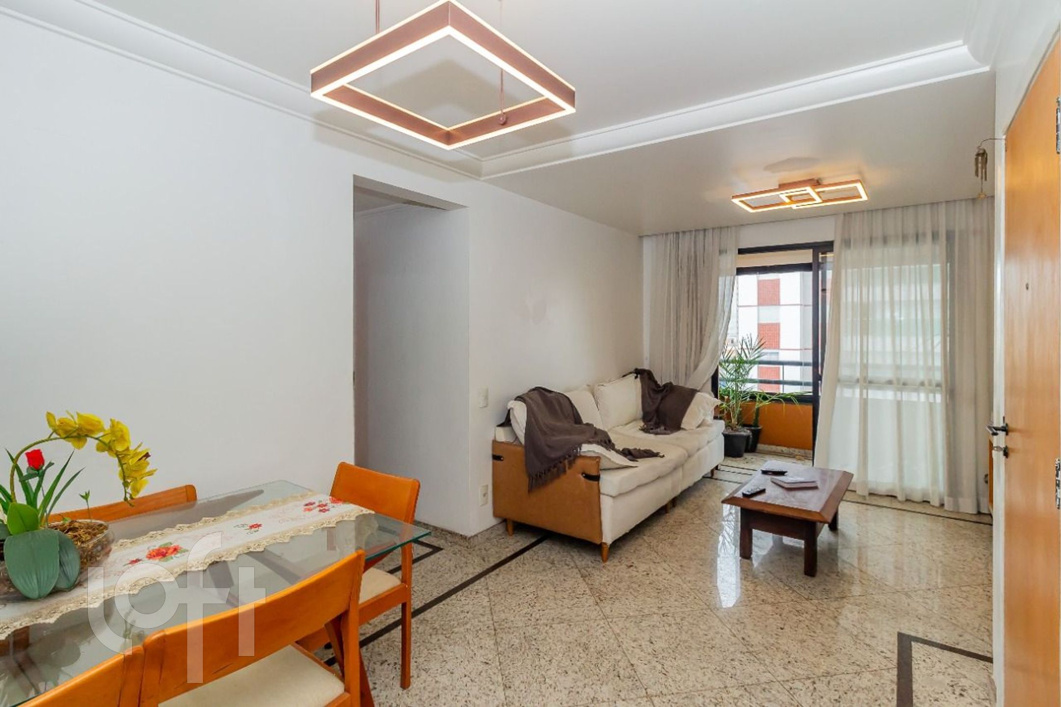 Apartamento à venda em Tatuapé com 84 m², 3 quartos, 1 suíte, 2 vagas
