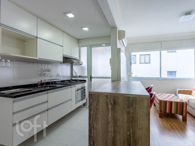 Apartamento com 47m², 1 dormitório, 1 vaga, Petrópolis em Porto Alegre