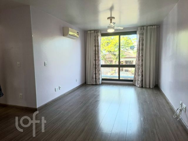 Apartamento com 74m², 2 dormitórios, 1 suíte, 1 vaga, Jardim Botânico em Porto Alegre