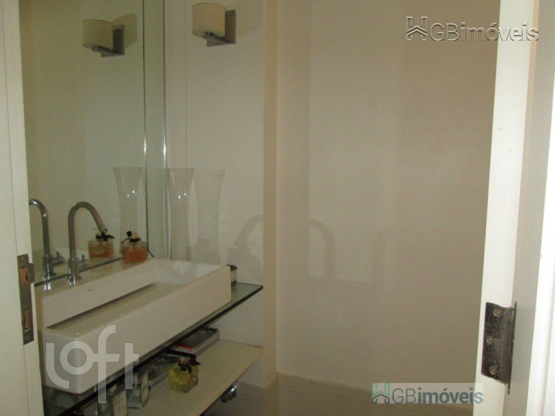 Apartamento à venda com 3 quartos, 224m² - Foto 9