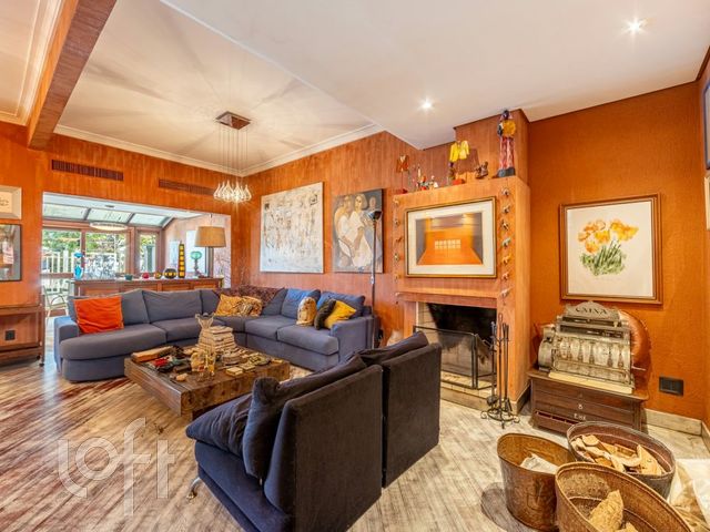 Casa em Condomínio com 345m², 5 dormitórios, 3 suítes, 4 vagas, Chácara das Pedras em Porto Alegre