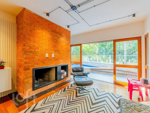 Apartamento com 246m², 3 dormitórios, 3 suítes, 3 vagas, Bela Vista em Porto Alegre