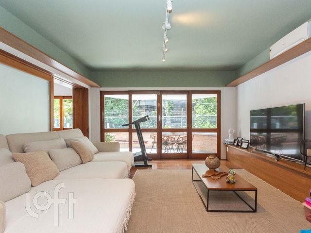 Apartamento com 246m², 3 dormitórios, 3 suítes, 3 vagas, Bela Vista em Porto Alegre