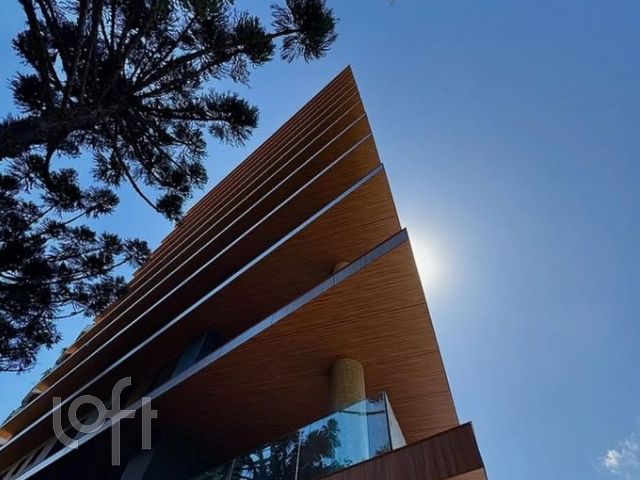 Apartamento com 388m², 3 dormitórios, 3 suítes, 4 vagas, Bela Vista em Porto Alegre