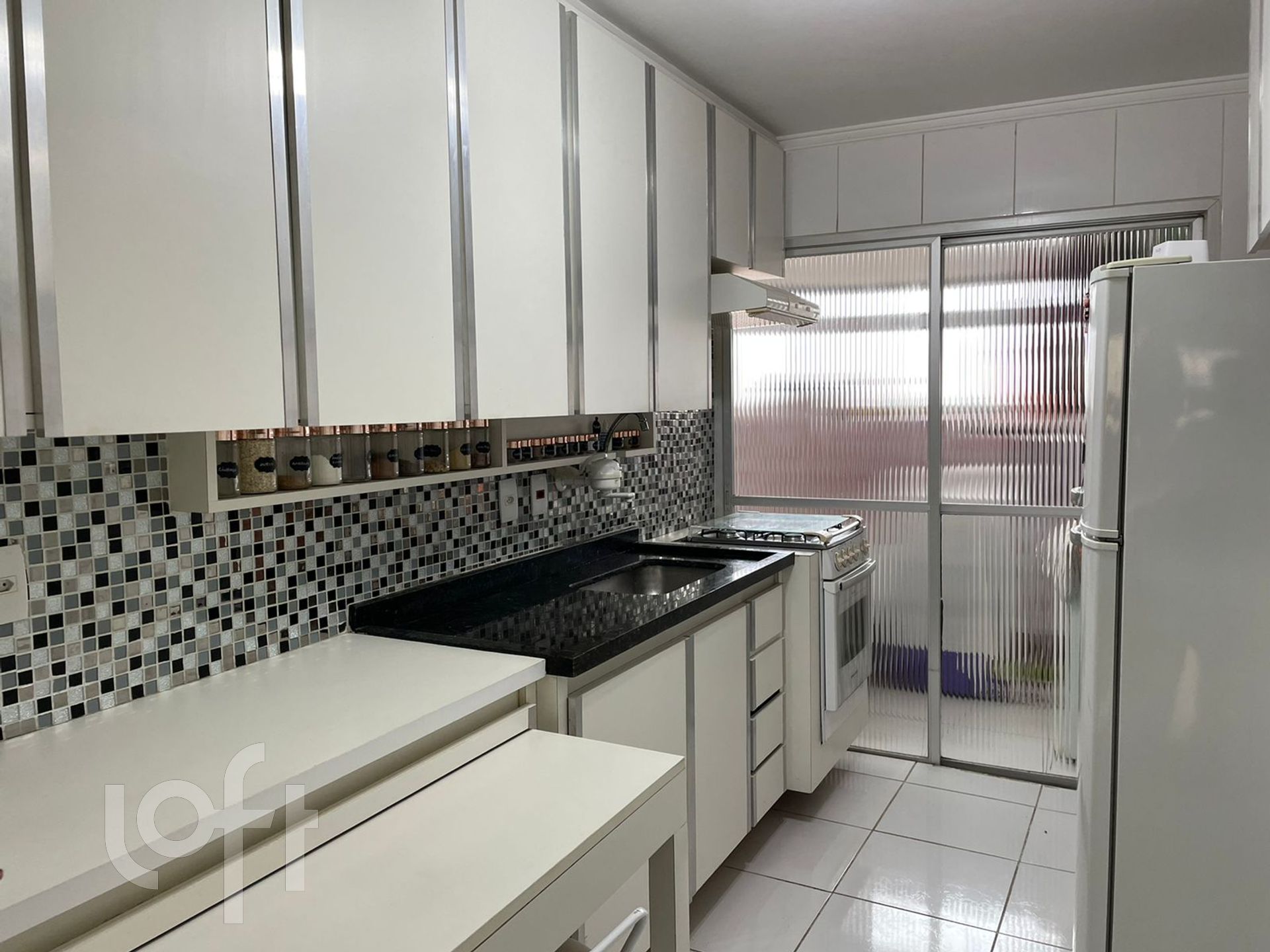 Apartamento à venda com 2 quartos, 72m² - Foto 22