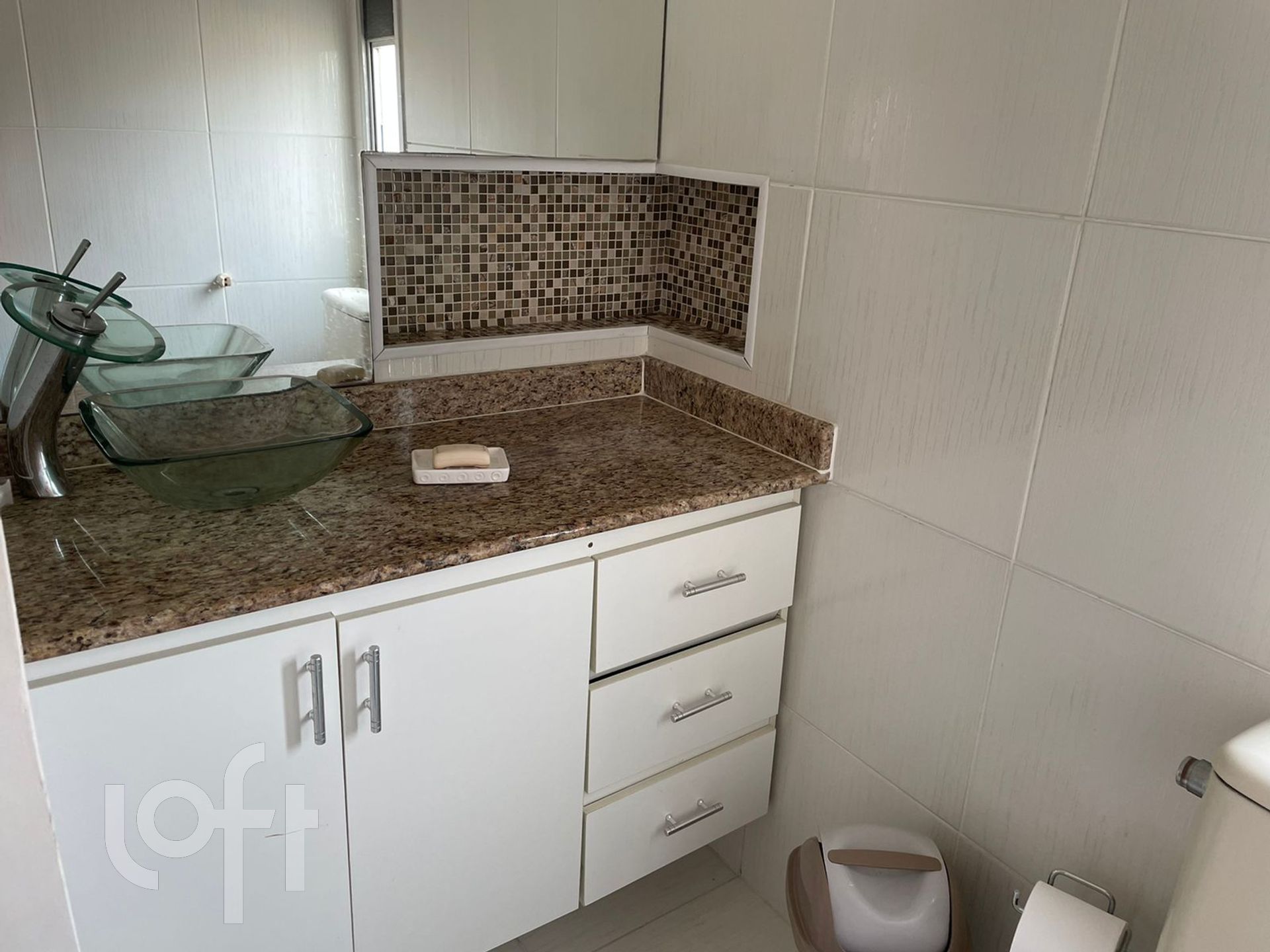 Apartamento à venda com 2 quartos, 72m² - Foto 17