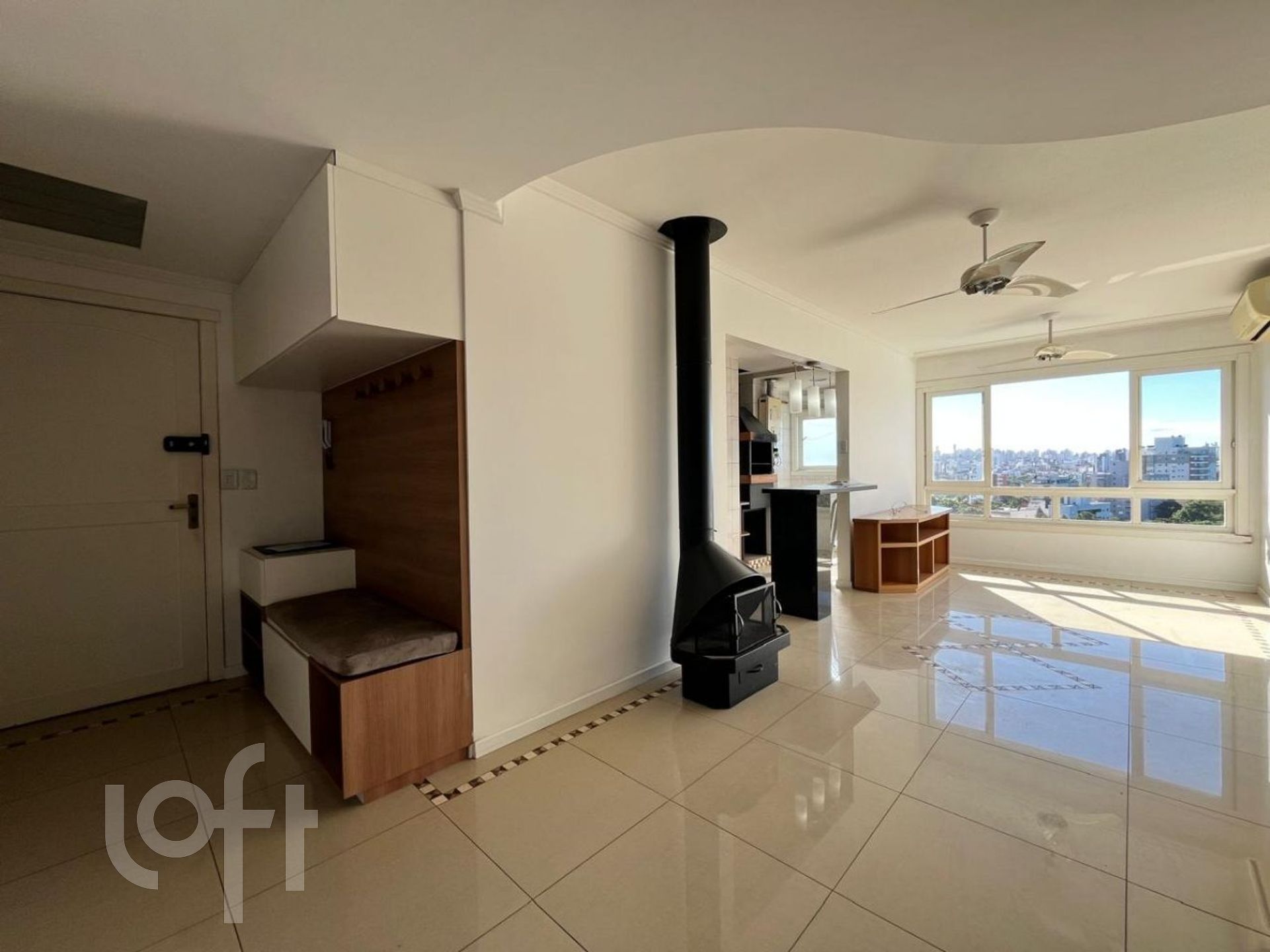 Apartamento com 87m², 3 dormitórios, 1 suíte, 2 vagas, Jardim Botânico em Porto Alegre