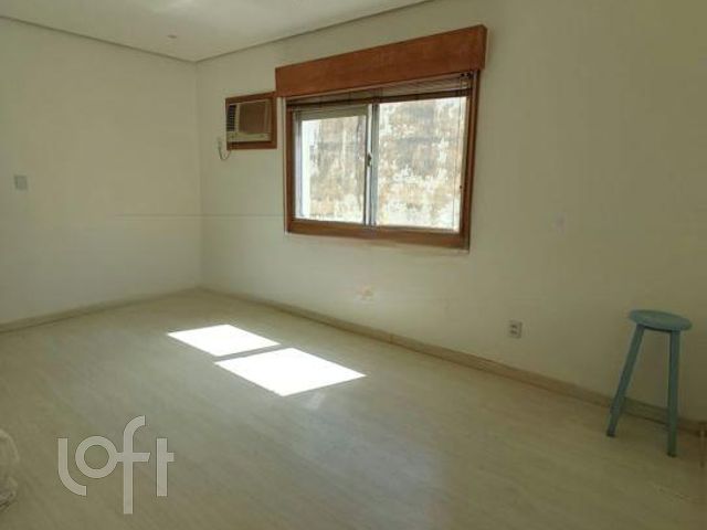 Apartamento com 68m², 2 dormitórios, 1 vaga, Santana em Porto Alegre