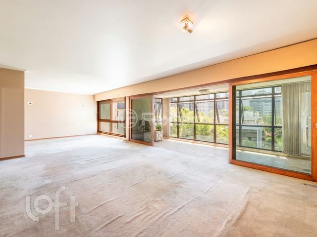 Apartamento com 277m², 3 dormitórios, 1 suíte, 3 vagas, Rio Branco em Porto Alegre