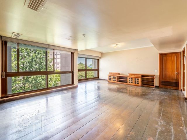 Apartamento com 277m², 4 dormitórios, 1 suíte, 3 vagas, Rio Branco em Porto Alegre