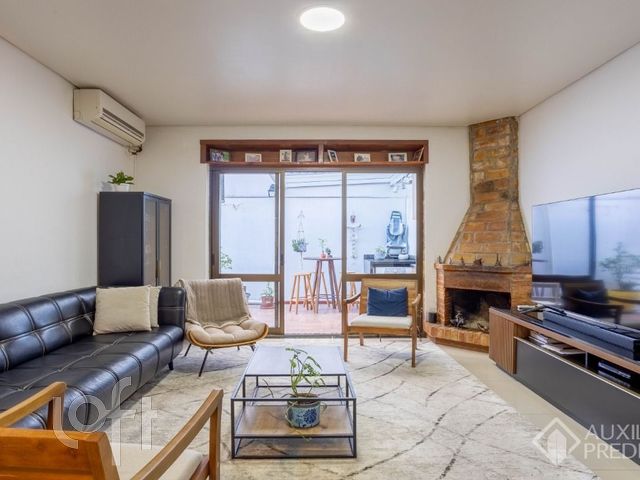 Apartamento com 107m², 3 dormitórios, Floresta em Porto Alegre